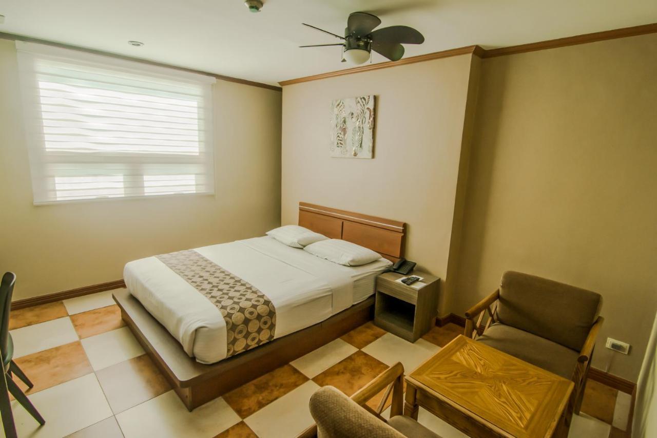 Dg Grami Hotel Paranaque City Zewnętrze zdjęcie